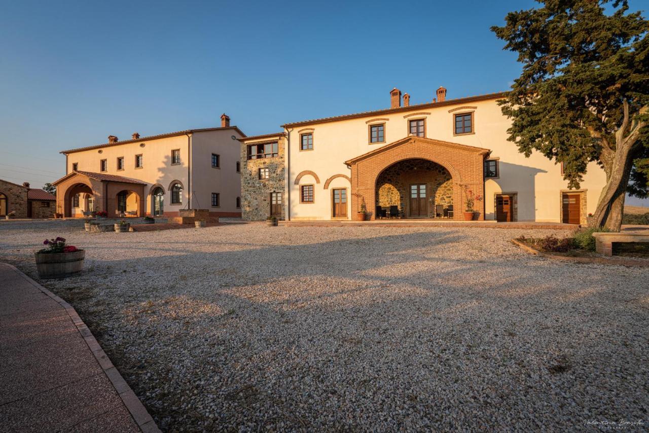 Aparthotel Tenuta Pakravan Papi *