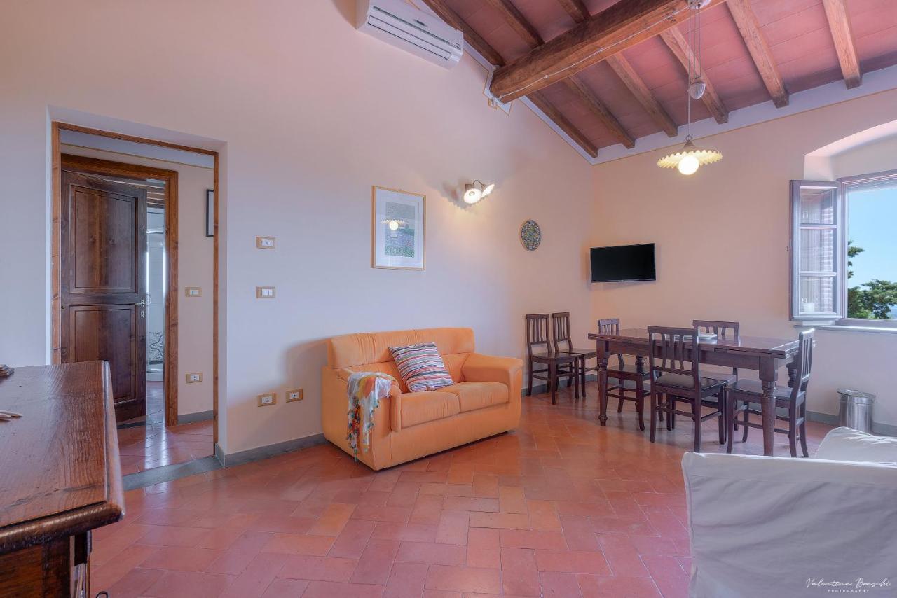 Tenuta Pakravan Papi Aparthotel