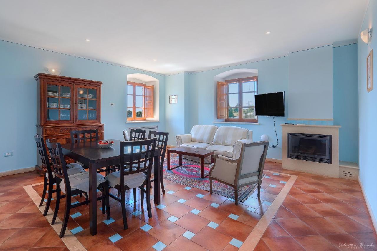 Tenuta Pakravan Papi Aparthotel Riparbella