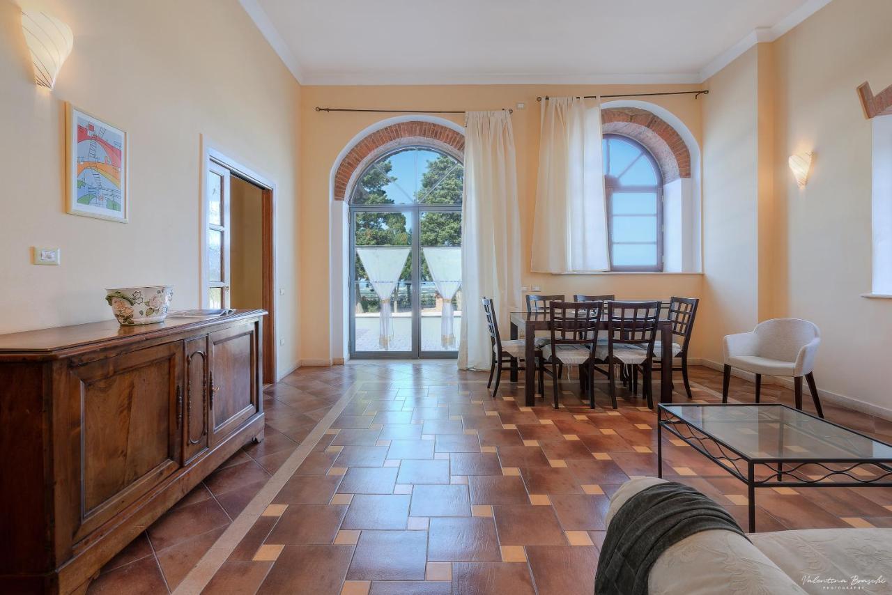 Tenuta Pakravan Papi Appart hôtel Riparbella